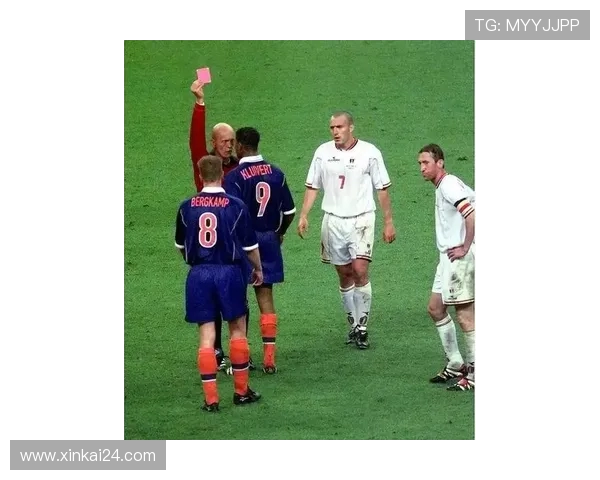 欧冠赛场上出现的“上帝之手”争议事件解析 欧冠赛场上出现的“上帝之手”争议事件解析