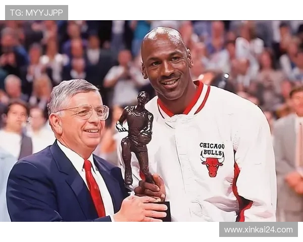 1992年NBA选秀大会:乔丹队友聚首,公牛王朝初成型 1992年NBA选秀大会:乔丹队友聚首,公牛王朝初成型